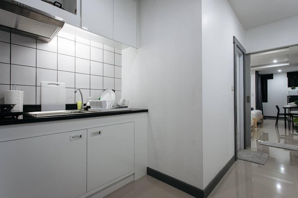 Апартаменти P2 Silom Large 2Beds Full Kitchen Wifi 4-6Pax Бангкок Екстер'єр фото